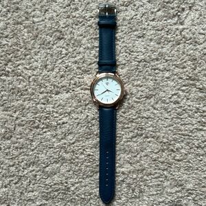 DF women’s adjustable wristwatch navy blue band rose gold bezel never‎ worn